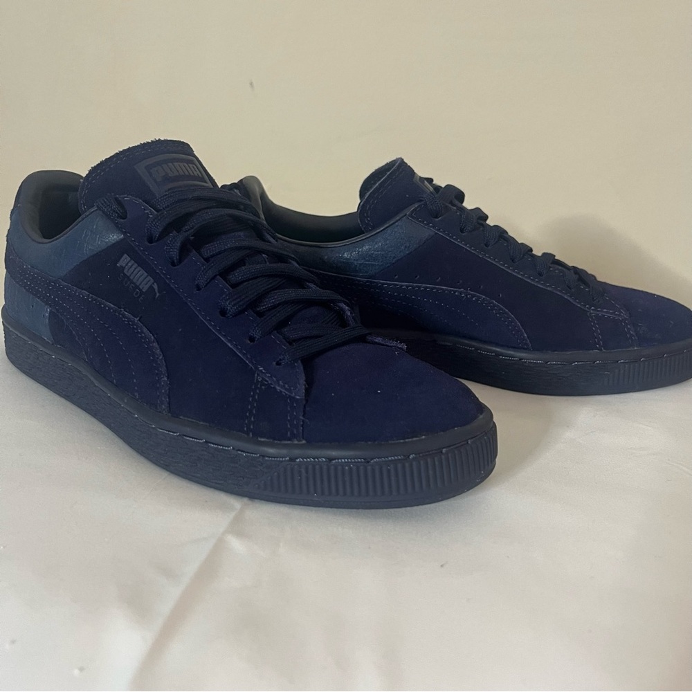 Puma Suede Classic Emboss Navy “Peacoat” Low‎ Top Lace Up Sneakers Big Kid 5.5